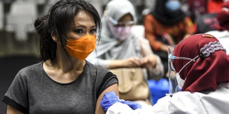 Kemenkes: Masih Ada Risiko Terpapar Covid Meski Sudah Vaksin