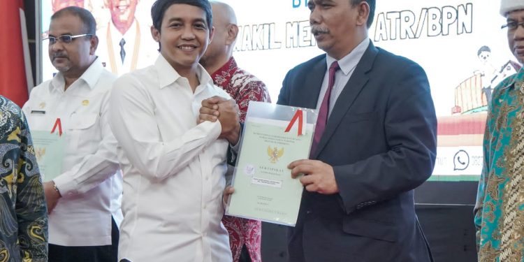 Berdiri Sejak 1965, Akhirnya HKBP Tanjung Batu Karimun Dapat Sertifikat Tanah Gereja